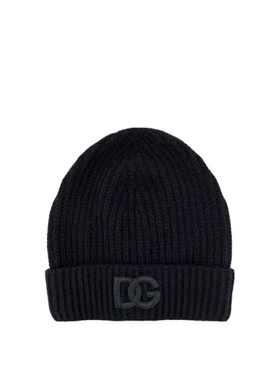 Dolce & Gabbana Dg Logo Patch Knitted Beanie In Black