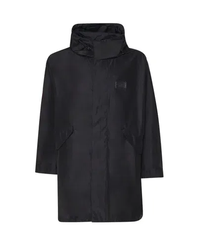 Dolce & Gabbana Logo Plaque Hooded Parka In Black