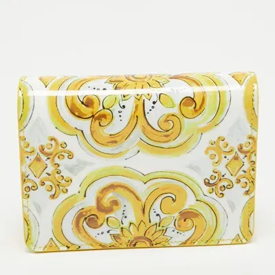 Pre-owned Dolce & Gabbana Yellow Majolica Print Patent And Leather Flap Card Case