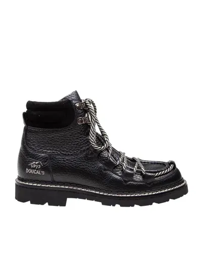 Doucal's Arctic Ankle Boot In Black Hammered Leather