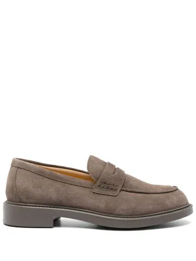 Doucal's Penny-slot Loafers In Brown