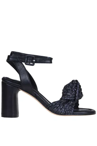 Eqüitare Camelia Sandals In Black