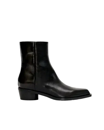 Essen The City Boot In Black