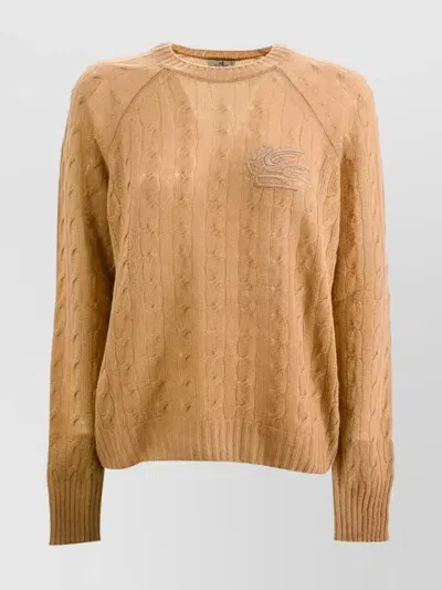 Etro Pegaso Embroidered Crewneck Knitted Jumper In Neutrals