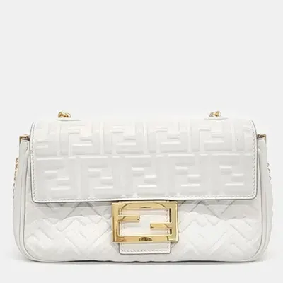 Pre-owned Fendi Baguette Chain Shoulder Bag In White