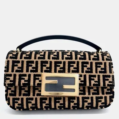 Pre-owned Fendi Baguette Phone Holder Bag In Beige