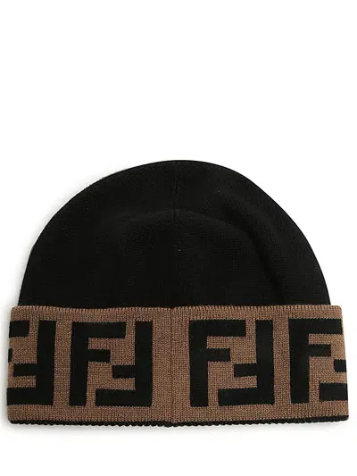 Fendi Beanie Cappello In Lana Nera In Nero