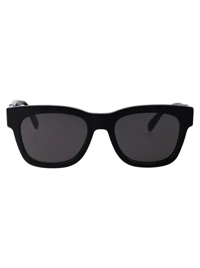 Fendi Sunglasses Fe40132 I 01 A In Black