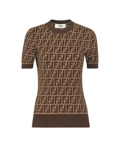 Fendi T-shirt In Brown