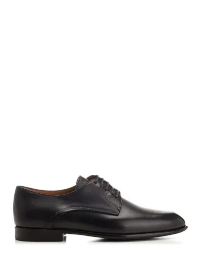 Ferragamo Classic Oxford Shoes In Black