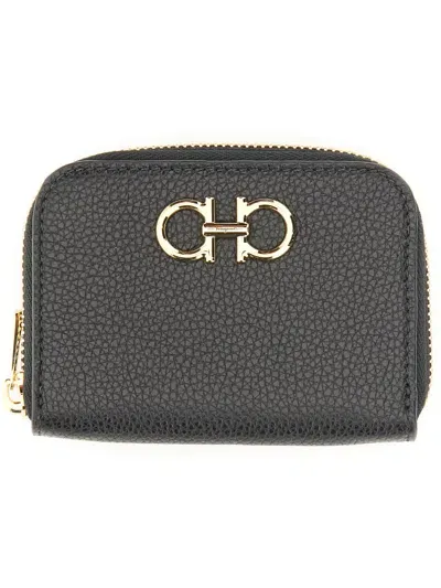 Ferragamo Gancini Credit Card Holder In Black