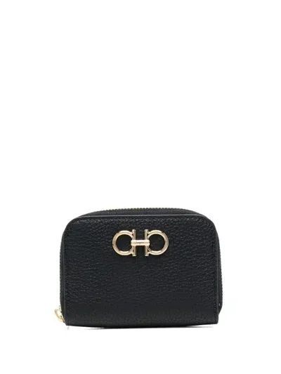 Ferragamo Gancini Leather Zipped Card Case In Black