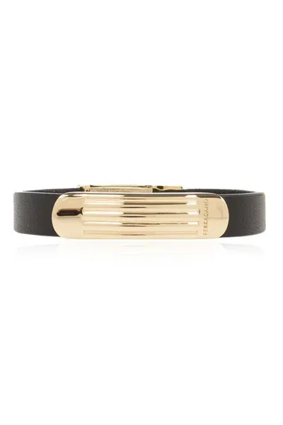 Ferragamo Salvatore  Logo Engraved Leather Bracelet In Black