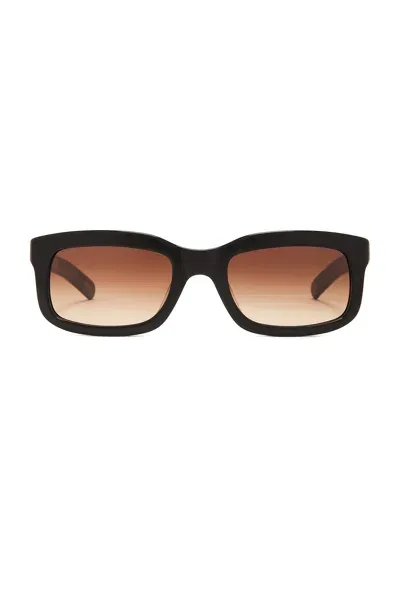 Flatlist Palmer Sunglasses In Solid Black & Brown Gradient