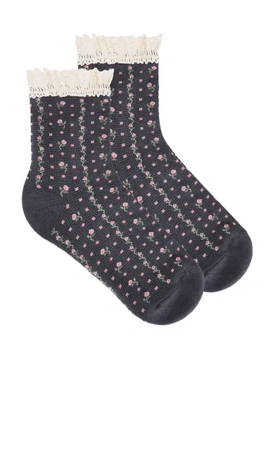 Free People Rosebud Waffle Knit Ankle Socks In Gray