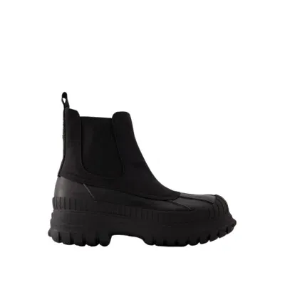 Ganni Outdoor Chelsea Boots In Black