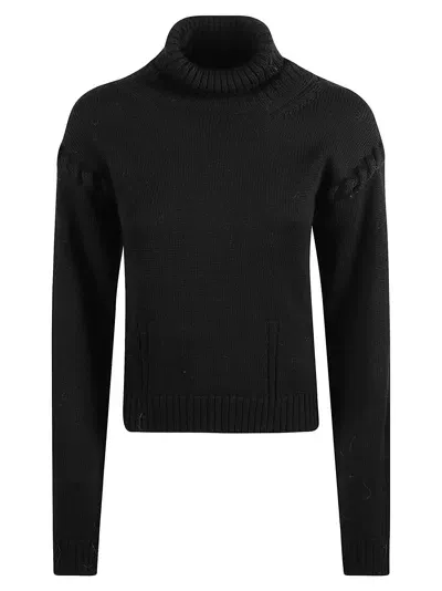 Genny Turtleneck Sweater In Black