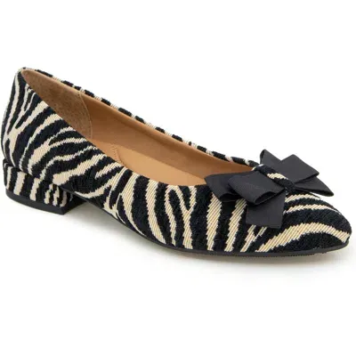 Gentle Souls By Kenneth Cole Abigail Bow Pump In Zebra Fabric