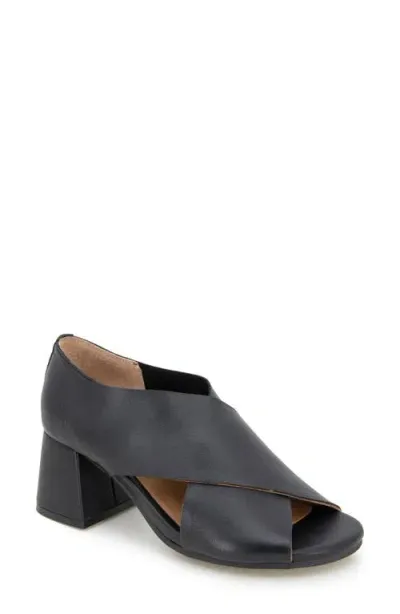 Gentle Souls By Kenneth Cole Yvette Sandal In Black Leather