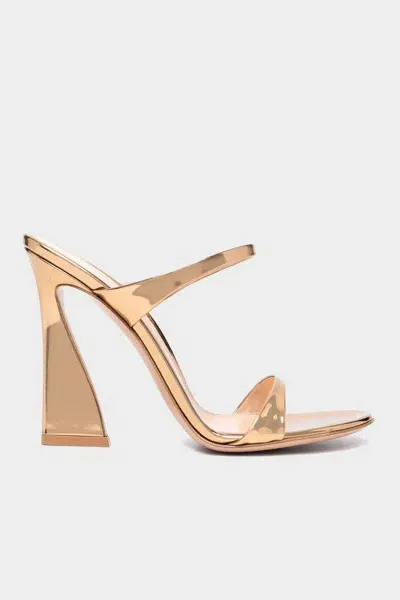 Gianvito Rossi Aura Mule In Gold In White