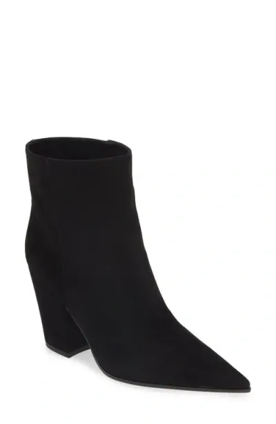 Gianvito Rossi Pointed Toe Bootie In Black