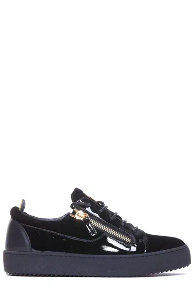 Giuseppe Zanotti Frankie Zip In Schwarz