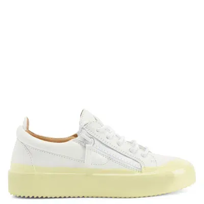 Giuseppe Zanotti Gail Match Low-top Sneakers In White