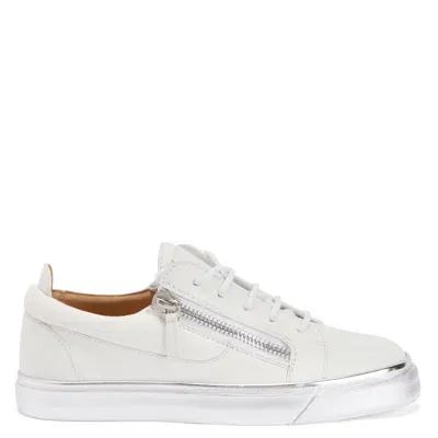 Giuseppe Zanotti Gail In White