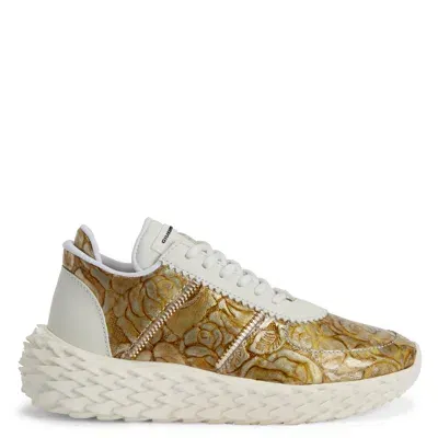 Giuseppe Zanotti Urchin Leather Sneakers In Beige