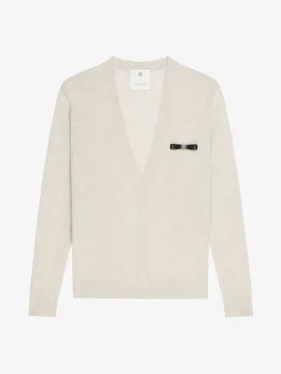 Givenchy Cardigan In Wool With 4g Bow Detail In Neutral