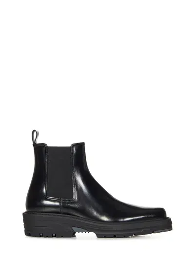 Givenchy Chelsea Show Boots In Black