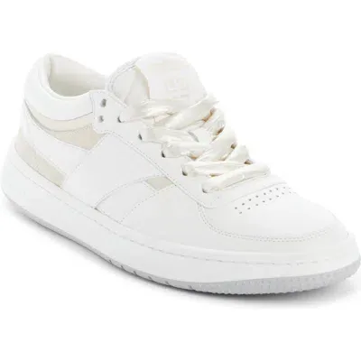 Givenchy G Move Low Top Sneaker In White/beige