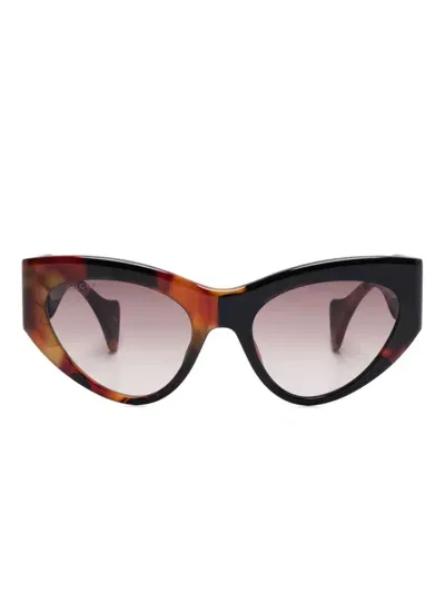 Gucci Cat-eye Sunglasses In Braun