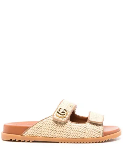 Gucci Double G-plaque Raffia Sandals In Neutrals