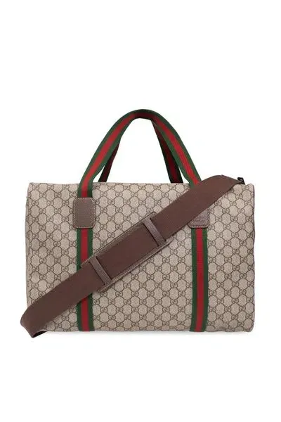 Gucci Gg Supreme Duffle Bag In Beige