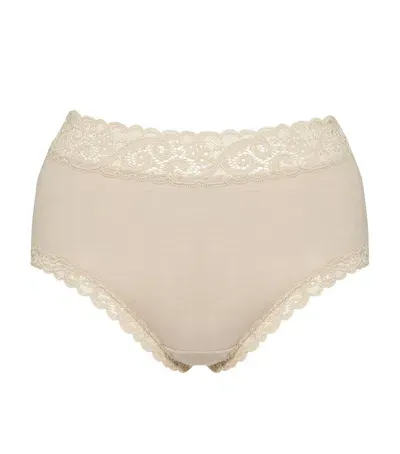 Hanro Moments Maxi Brief In Nude