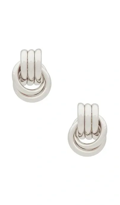 Heaven Mayhem Baby Knot Earrings In 실버