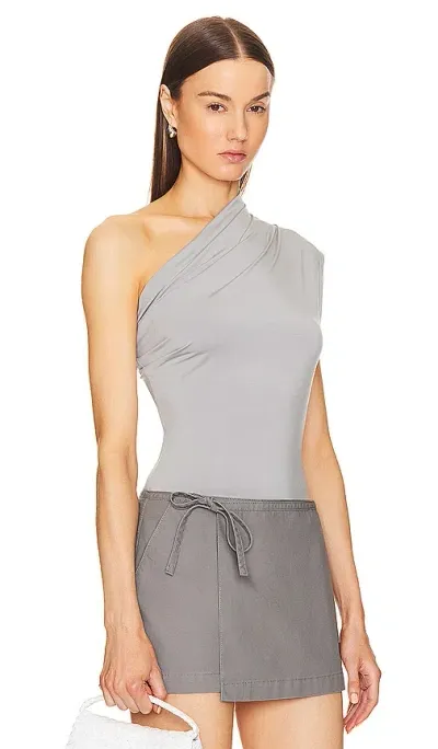 Helsa Jersey Asymmetrical Top In Dove Grey