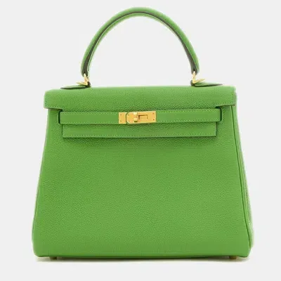 Pre-owned Hermes Vert Yucca Togo Kelly 25 Handbag In Green