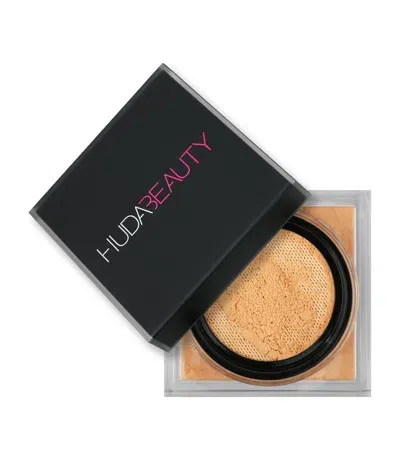 Huda Beauty Easy Bake Loose Powder In Neutral