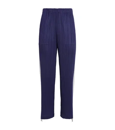 Issey Miyake Pleated Comet Cropped Trousers In Navy