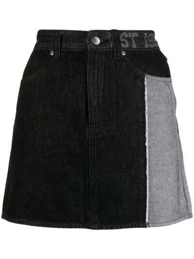 Izzue Logo-patch Denim Skirt In Black