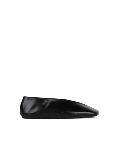 Jil Sander Asymmetric Leather Ballerina Shoes In Black