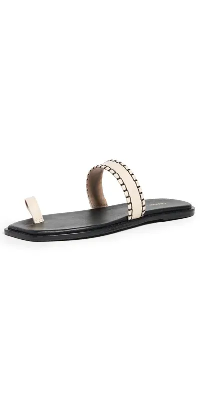 Kaanas Pirita Toe Ring Sandals Black