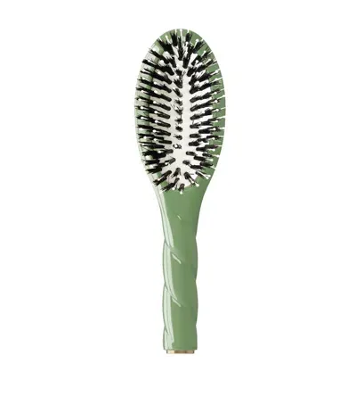 La Bonne Brosse N.03 The Essential Soft Petite Brush In White