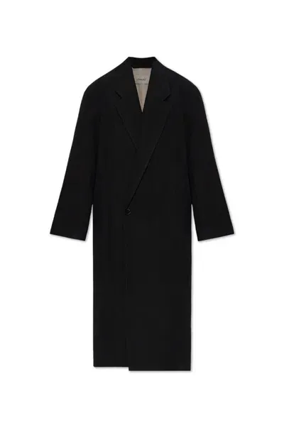 Lemaire Buttoned Coat In Black