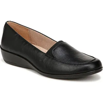 Lifestride Ida Flat In Black Faux Leather