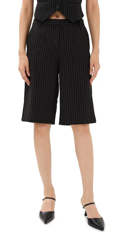 Lioness Leo Bermuda Shorts Onyx Pinstripe