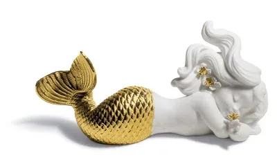 Lladrò Day Dreaming At Sea Figurine In Gold