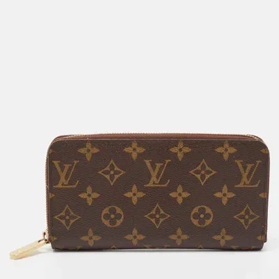 Pre-owned Louis Vuitton Monogram Canvas Zippy Wallet In Brown